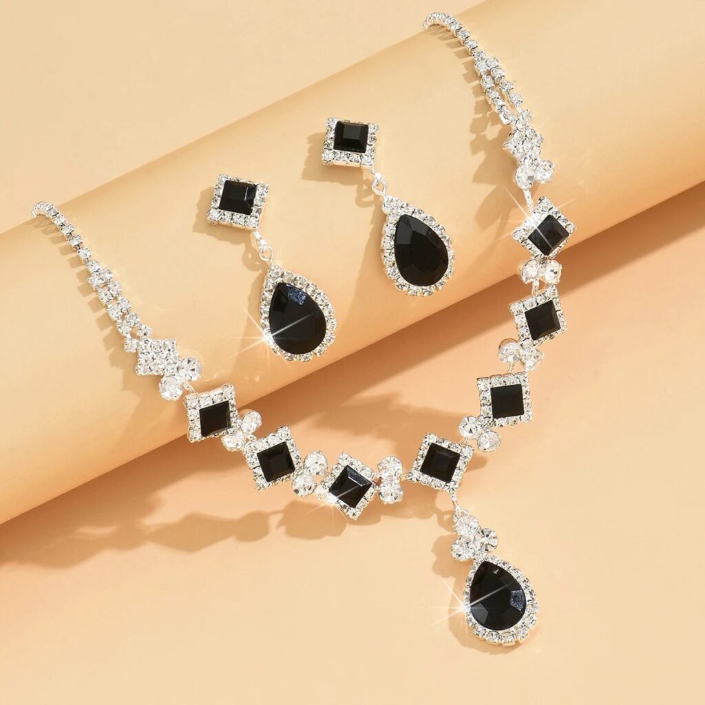 3-piece Women’s Claw Chain Series Geometric Droplet Earrings Necklace Set