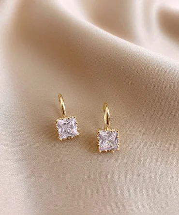 Obega Square Crystal Stone Earrings Copper Material in Gold Plated Clear Black Crystal Stone Fish Hook Earring Women Hot Jewelry