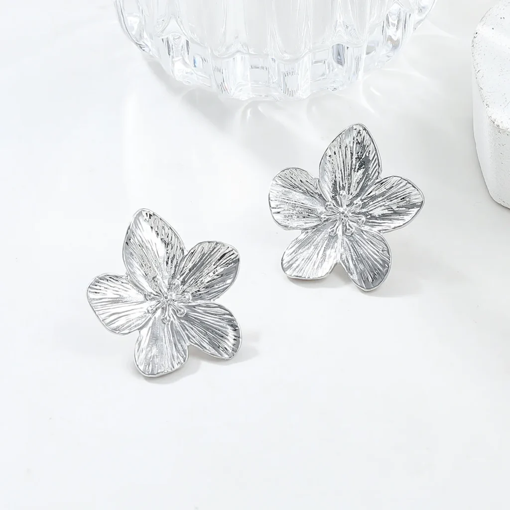 2PC Women’s Fashion Trendy Stainless Steel Flower Earrings Outdoor Travel Carnival Party Festival Dressing Gifts