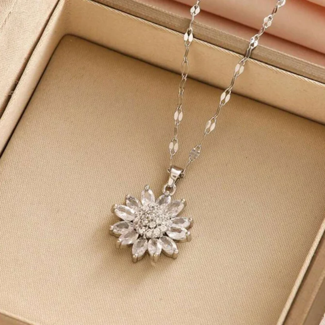 Sunflower Shape Pendant Necklace For Women Gold Color Korean Clavicle Chain Full Zirconia Luxury Necklace - Image 4
