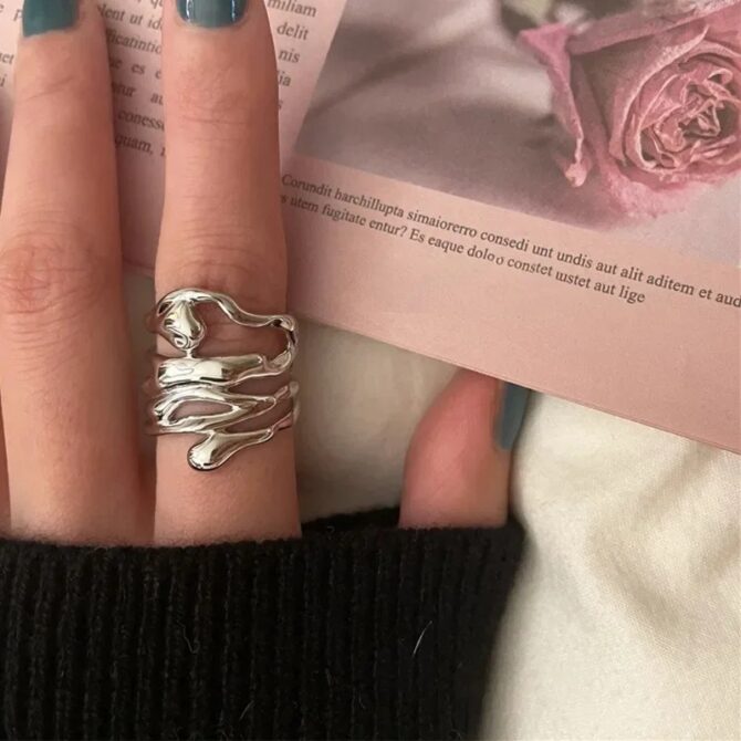 New style of hollowed-out electroplating, with a golden ring hollow wide, simple and fashionable jewellery - Image 3